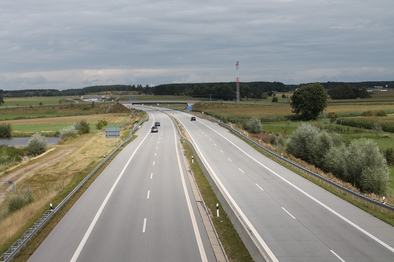 Výhody pronájmu vozu z nejlevnější autopůjčovny v Praze